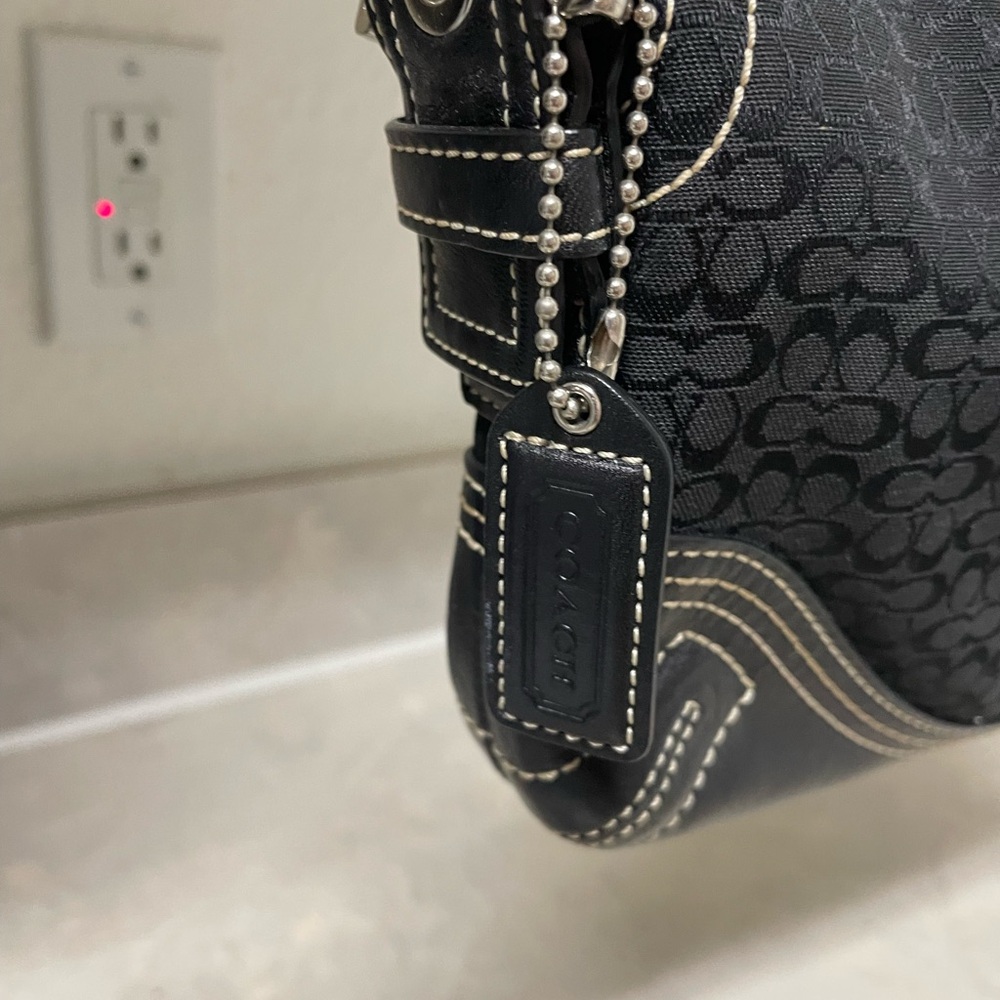 Vintage 2005 Coach Black Shoulder Bag with Silver Accents - Picture 8 of 13